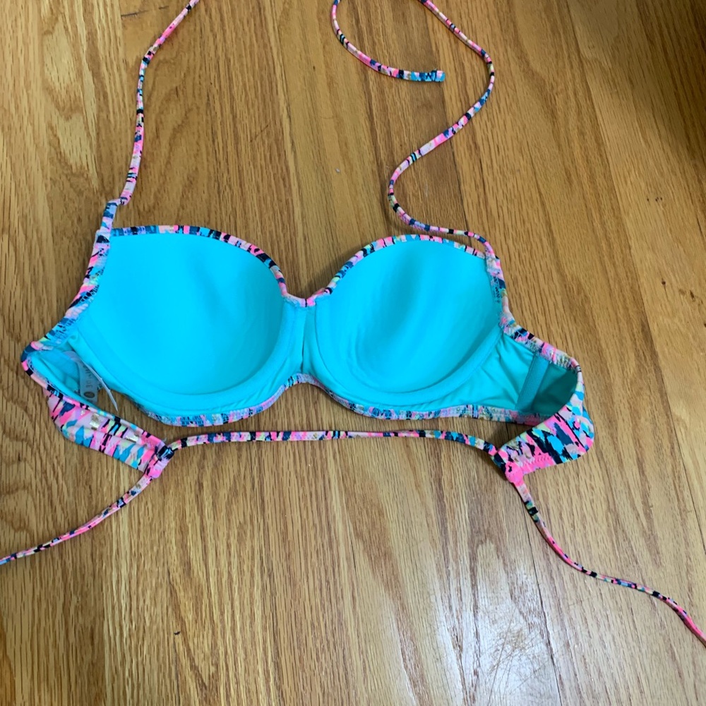 Bikini Top Set - Picture 2 of 3